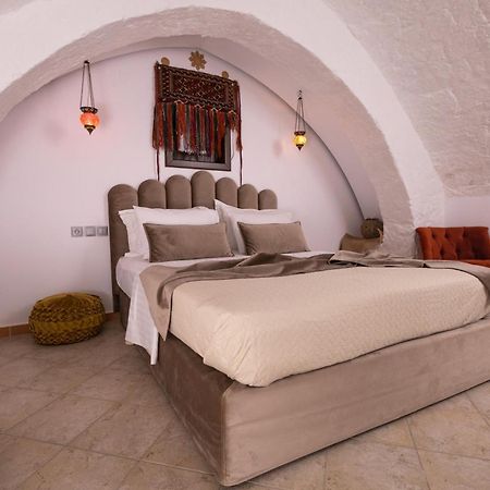 April Luxury Suites (Adults Only) Rhodes City Dış mekan fotoğraf
