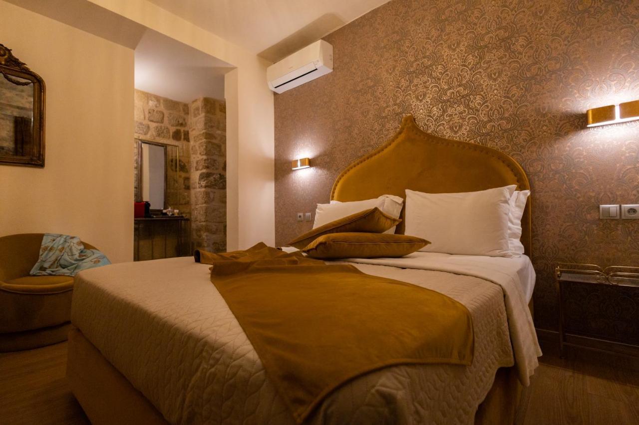 April Luxury Suites (Adults Only) Rhodes City Dış mekan fotoğraf