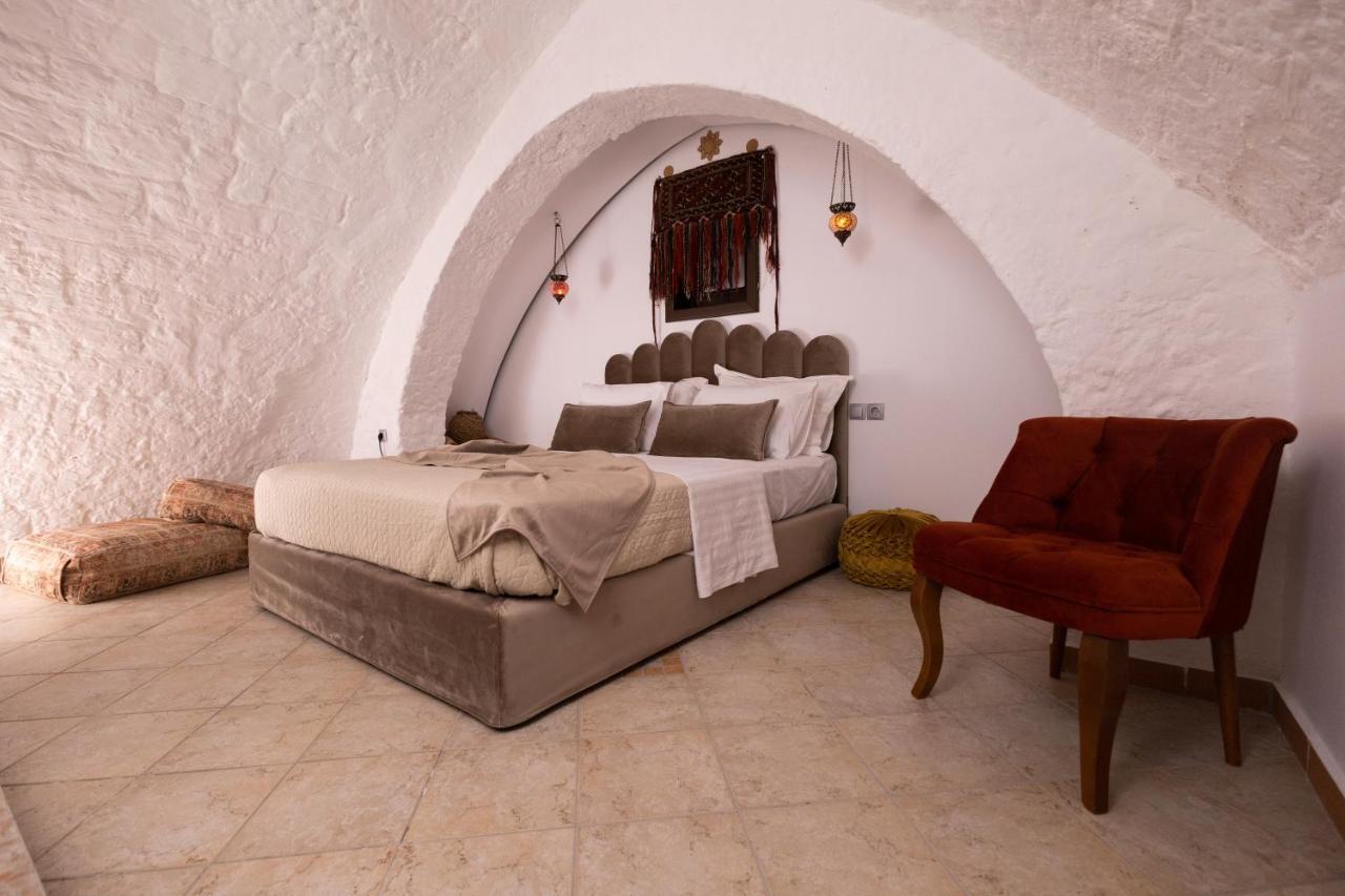 April Luxury Suites (Adults Only) Rhodes City Dış mekan fotoğraf