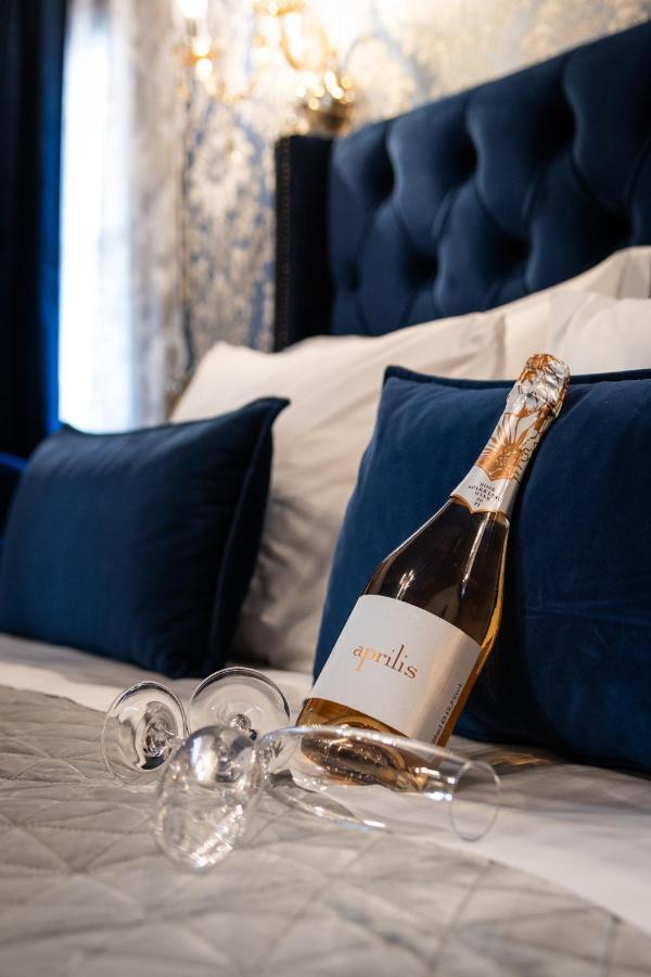 April Luxury Suites (Adults Only) Rhodes City Dış mekan fotoğraf